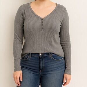 SO Gray Long Sleeve Henley Top